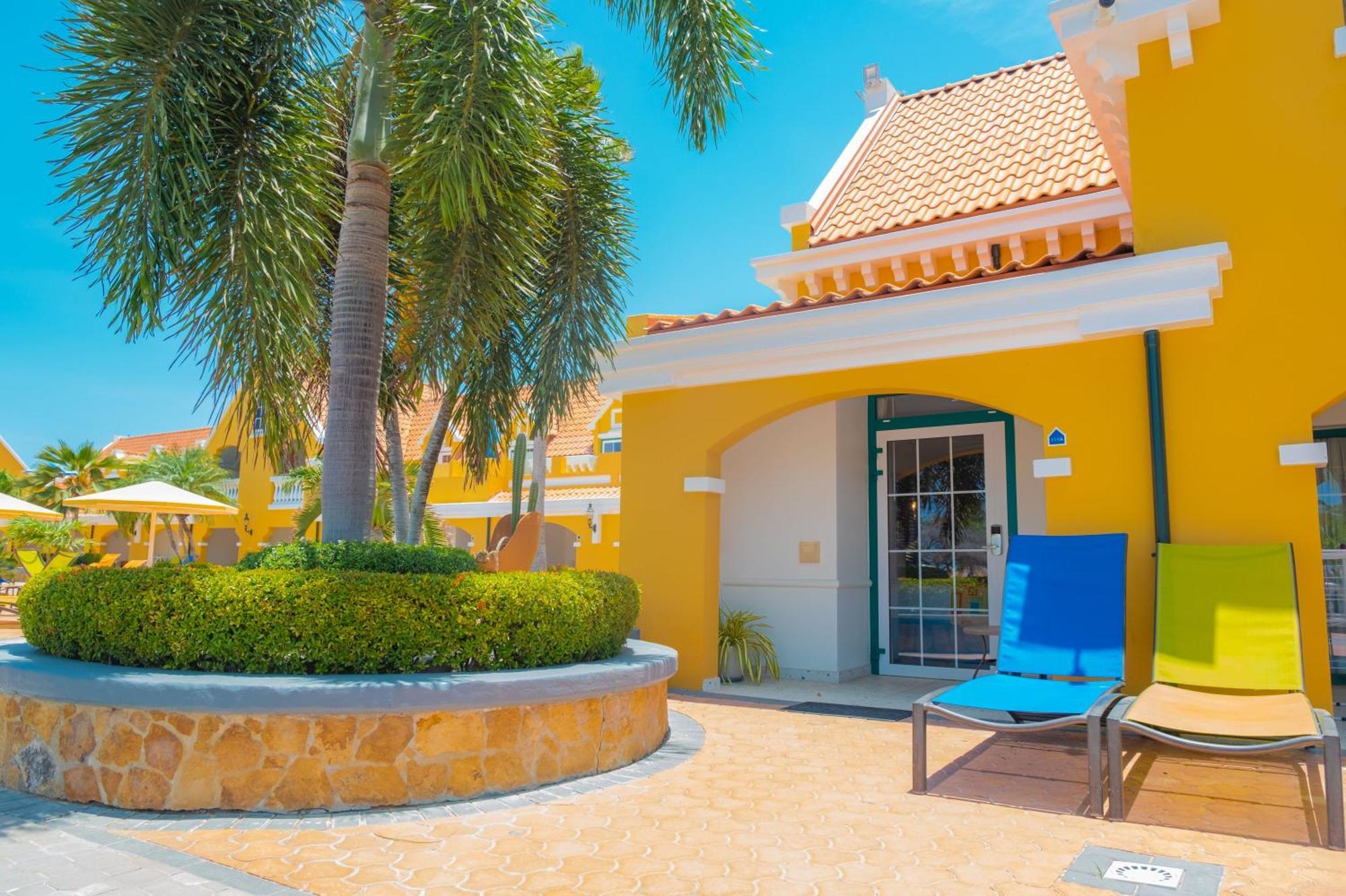 Amsterdam Manor Beach Resort Palm Beach Exterior foto