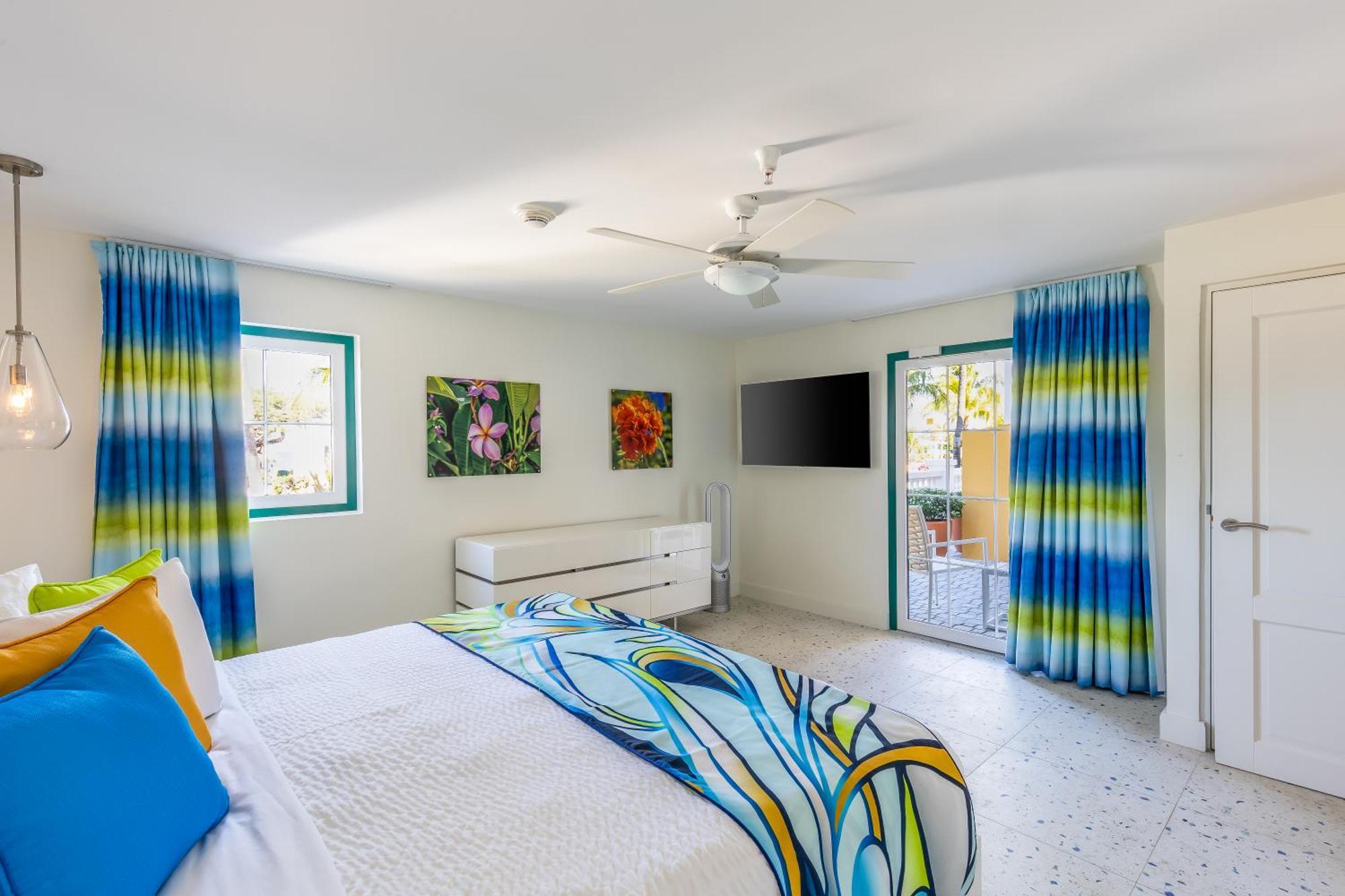 Amsterdam Manor Beach Resort Palm Beach Exterior foto
